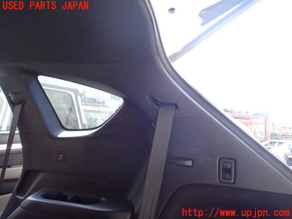 1UPJ-27937675]CX-8(KG5P)右リアピラートリム 中古_m0002.jpg