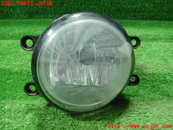 1UPJ-27951182]レクサス・CT200h(ZWA10)左フォグ 中古_m0001.jpg