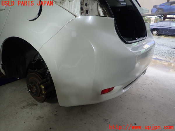 5UPJ-27951610]レクサス・CT200h(ZWA10)リアバンパー 中古_m0004.jpg