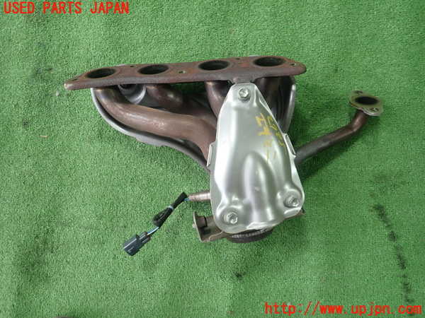 1UPJ-27952041]レクサス・CT200h(ZWA10)エキマニ1 中古_m0002.jpg