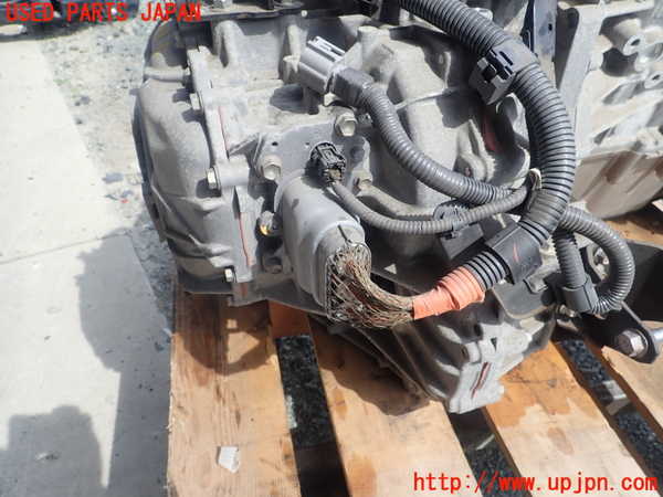 1UPJ-27953010]レクサス・CT200h(ZWA10)ミッション AT 2ZR-FXE 中古_m0003.jpg