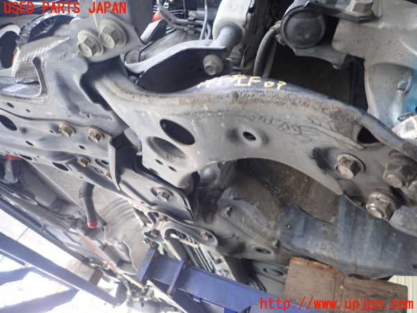 1UPJ-27955186]レクサス・CT200h(ZWA10)左フロントロアアーム1 中古_m0001.jpg