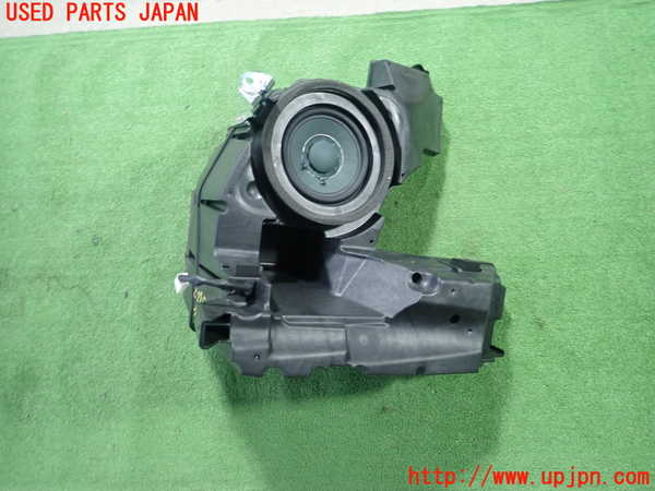 1UPJ-27956530]レクサス・CT200h(ZWA10)ウーハー 中古_m0001.jpg