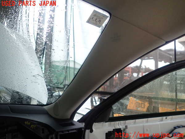 1UPJ-27957655]レクサス・CT200h(ZWA10)右フロントピラートリム 中古_m0001.jpg