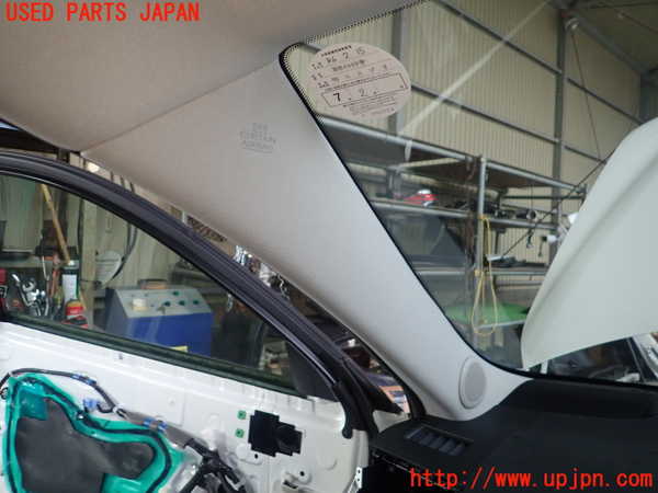 1UPJ-27957660]レクサス・CT200h(ZWA10)左フロントピラートリム 中古_m0001.jpg
