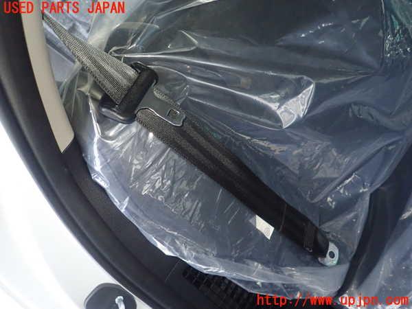 1UPJ-27957155]レクサス・CT200h(ZWA10)右2列目シートベルト 中古_m0001.jpg