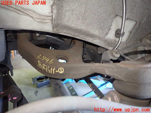 5UPJ-27965146]８６(BRZ)(ZN6)右リアアッパーアーム1 中古_m0001.jpg
