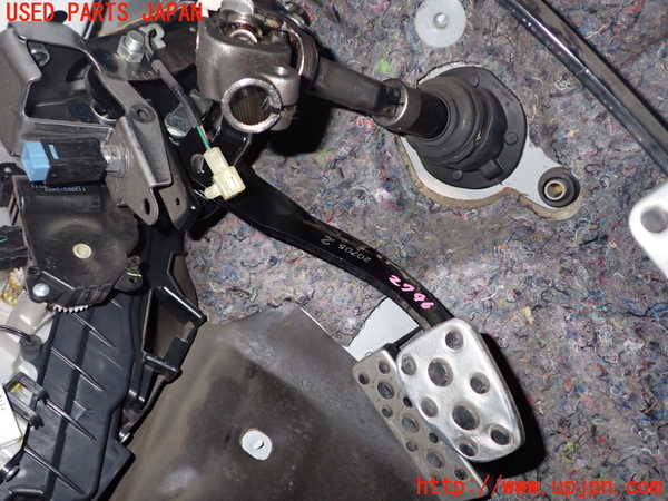 5UPJ-27967590]８６(BRZ)(ZN6)クラッチペダル 中古_m0001.jpg