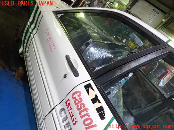 5UPJ-27971260]ギャラン(E38A)左前ドア 中古 ASAHI M273 43R-00033_m0003.jpg