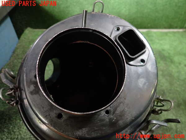 5UPJ-27972560]ギャラン(E38A)エアクリーナーボックス 中古_m0004.jpg