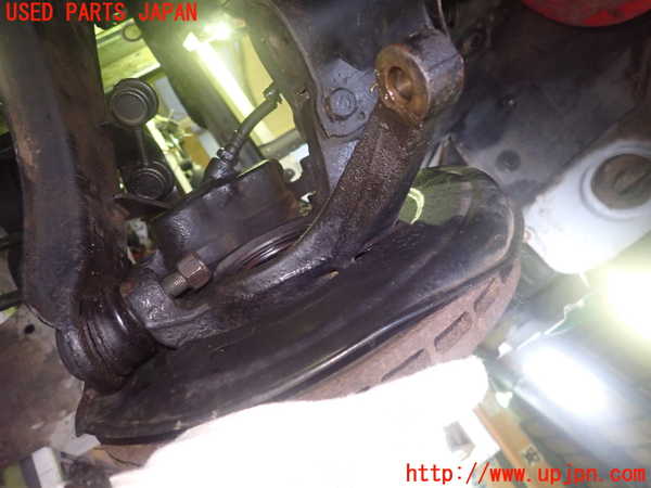 5UPJ-27974290]ギャラン(E38A)右フロントナックルハブ 中古_m0002.jpg