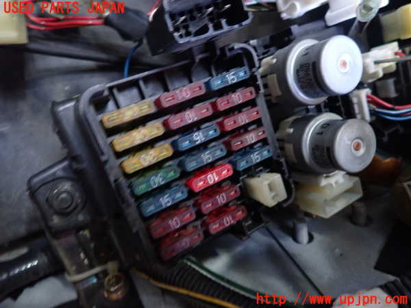1UPJ-27976741]ギャラン(E38A)ヒューズボックス1(室内) 中古_m0002.jpg