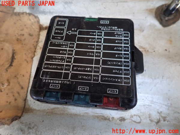 1UPJ-27976741]ギャラン(E38A)ヒューズボックス1(室内) 中古_m0003.jpg