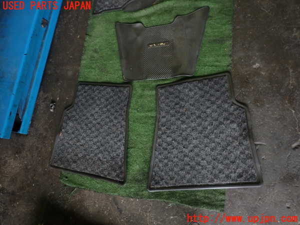 5UPJ-27977800]ギャラン(E38A)フロアマット 中古_m0004.jpg