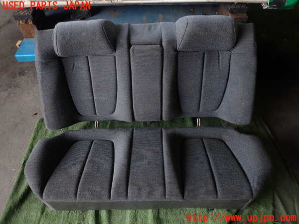 5UPJ-27977385]ギャラン(E38A)リアシート 中古_m0001.jpg