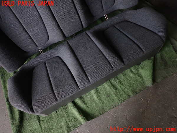 5UPJ-27977385]ギャラン(E38A)リアシート 中古_m0004.jpg