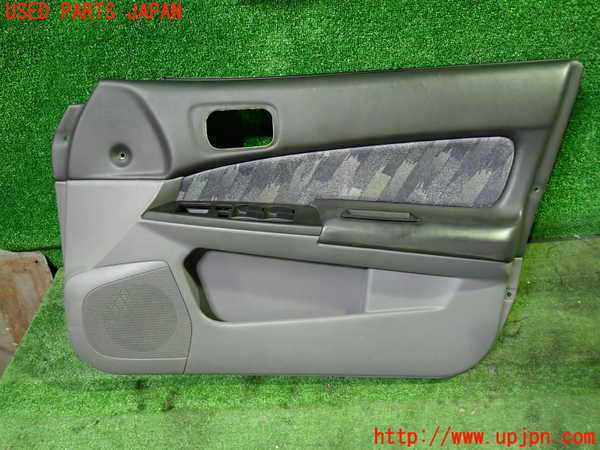 1UPJ-27981234]スカイライン(ER34)右前ドア内張り 中古_m0001.jpg