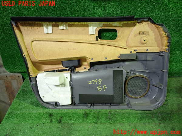 1UPJ-27981234]スカイライン(ER34)右前ドア内張り 中古_m0004.jpg