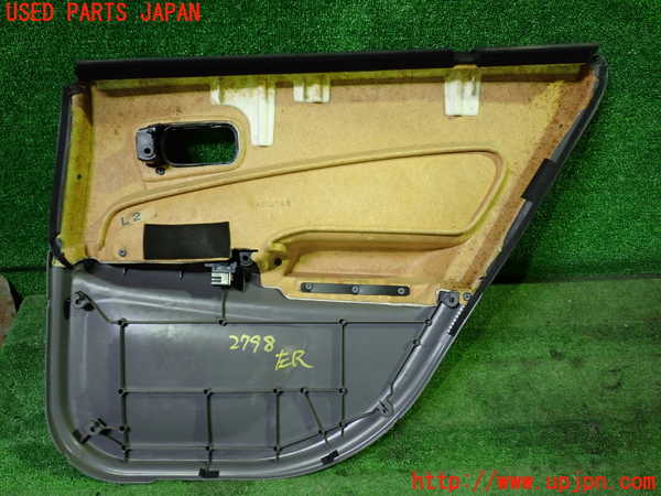 5UPJ-27981324]スカイライン(ER34)左後ドア内張り 中古_m0004.jpg