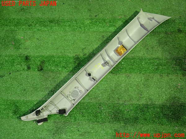 1UPJ-27987660]スカイライン(ER34)左フロントピラートリム 中古_m0002.jpg