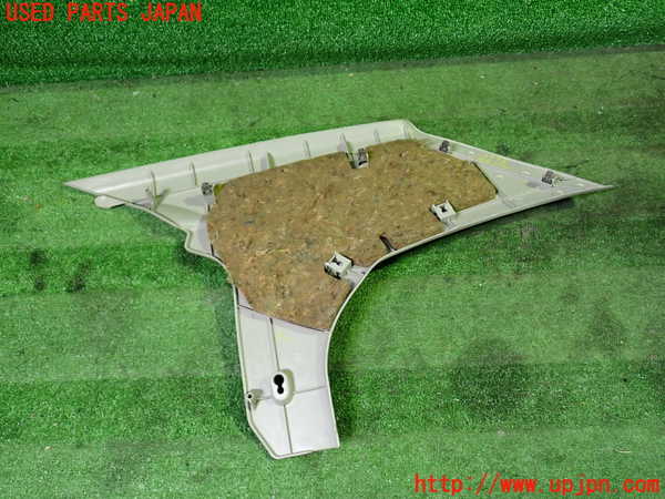 1UPJ-27987675]スカイライン(ER34)右リアピラートリム 中古_m0003.jpg