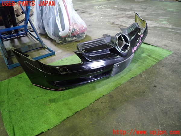 1UPJ-27991010]ベンツ SLK350 R171(171456)フロントバンパー 中古_m0001.jpg