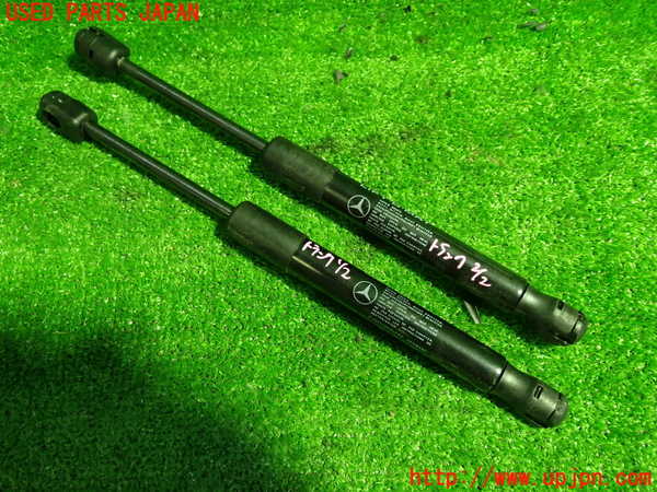 1UPJ-27991506]ベンツ SLK350 R171(171456)トランクダンパー 中古_m0001.jpg