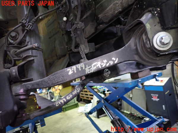 1UPJ-27995315]ベンツ SLK350 R171(171456)右フロントテンションロッド 中古_m0001.jpg