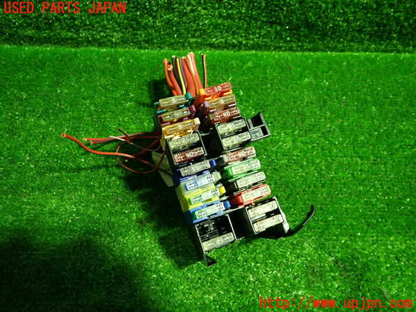 1UPJ-27996742]ベンツ SLK350 R171(171456)ヒューズボックス2(室内) 中古_m0001.jpg