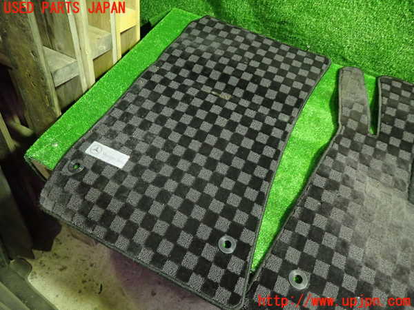 1UPJ-27997800]ベンツ SLK350 R171(171456)フロアマット 中古_m0003.jpg