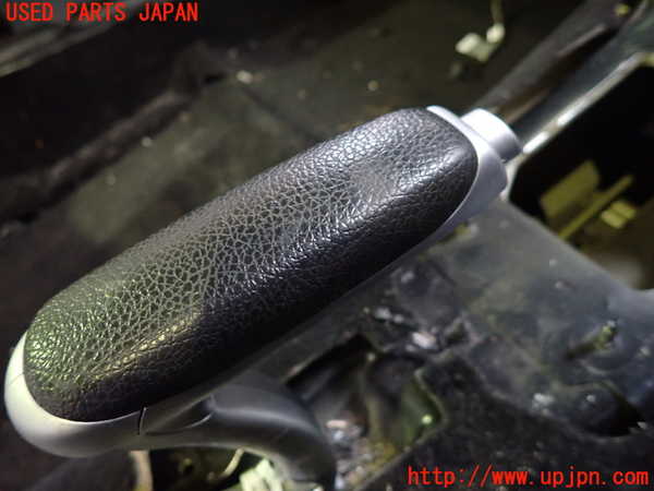 1UPJ-27997550]ベンツ SLK350 R171(171456)サイドブレーキレバー 中古_m0002.jpg