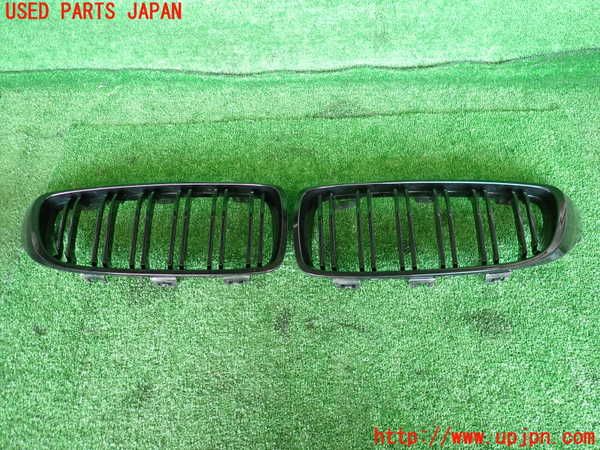 2UPJ-28001050]BMW M4 クーペ(3C30)(F82)ラジエターグリル 中古_m0001.jpg