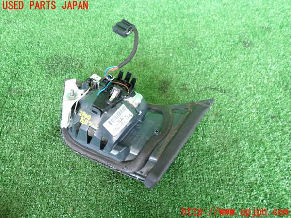 2UPJ-28001552]BMW M4 クーペ(3C30)(F82)左リアフィニッシャー 中古_m0003.jpg