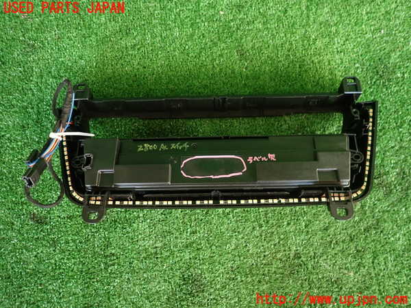 2UPJ-28006066]BMW M4 クーペ(3C30)(F82)エアコンスイッチ1 中古_m0002.jpg