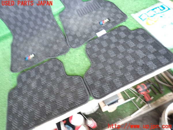2UPJ-28007800]BMW M4 クーペ(3C30)(F82)フロアマット 中古_m0003.jpg