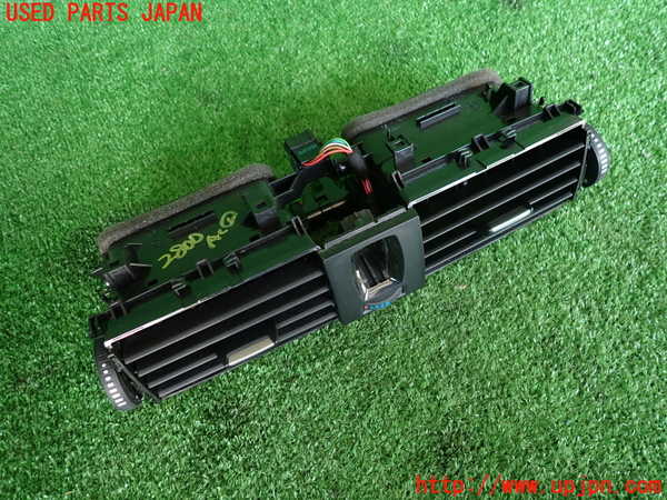 2UPJ-28007526]BMW M4 クーペ(3C30)(F82)エアコン吹き出し口1 (真中) 中古_m0002.jpg
