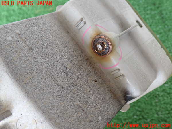 5UPJ-28011182]ランクル100系(UZJ100W)左フォグ 【ジャンク品】 中古_m0004.jpg