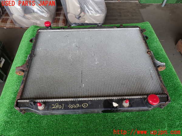 5UPJ-28012321]ランクル100系(UZJ100W)ラジエーター1 中古_m0001.jpg