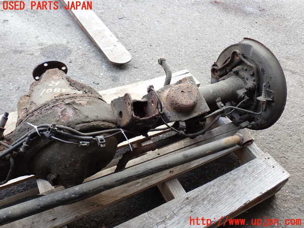 5UPJ-28014400]ランクル100系(UZJ100W)リアデフホーシング 【ジャンク品】 中古_m0004.jpg