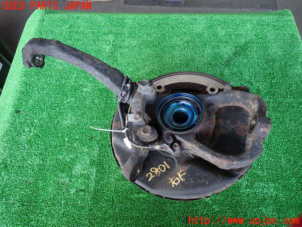 2UPJ-28014290]ランクル100系(UZJ100W)右フロントナックルハブ 【ジャンク品】 中古_m0002.jpg