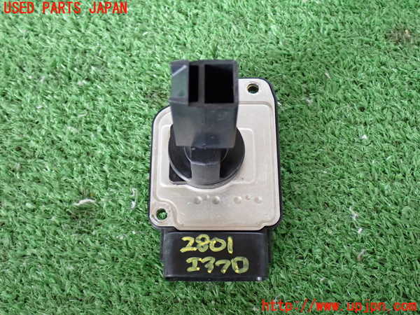 5UPJ-28016320]ランクル100系(UZJ100W)エアフロメーター 中古_m0002.jpg