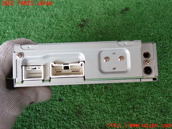 2UPJ-28016475]ランクル100系(UZJ100W)テープデッキ 中古_m0003.jpg