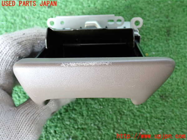2UPJ-28017821]ランクル100系(UZJ100W)灰皿1 中古_m0002.jpg