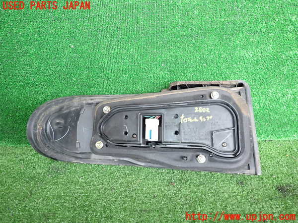 2UPJ-28021530]ランエボ(CE9A)右テールランプ 中古_m0002.jpg