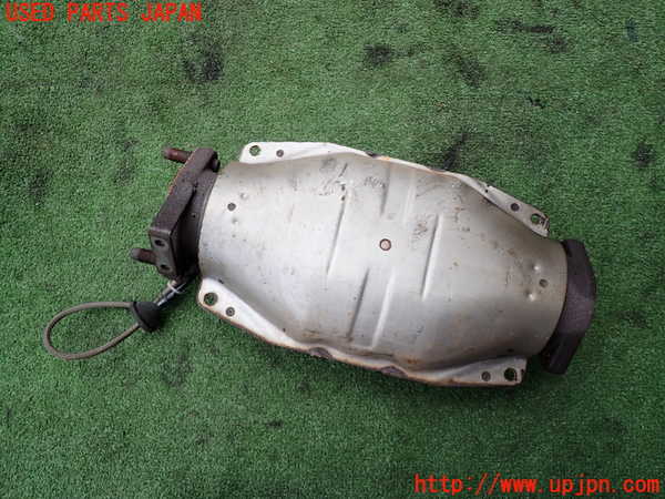 2UPJ-28022661]ランエボ(CE9A)触媒1 中古_m0002.jpg