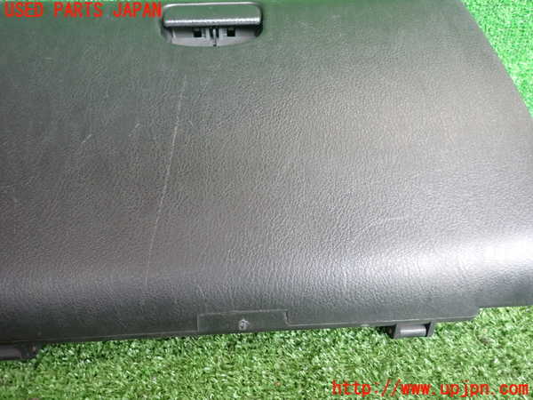 5UPJ-28027516]ランエボ(CE9A)グローブボックス1 中古_m0002.jpg