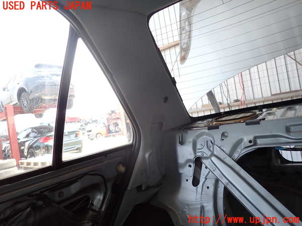 2UPJ-28027675]ランエボ(CE9A)右リアピラートリム 中古_m0001.jpg