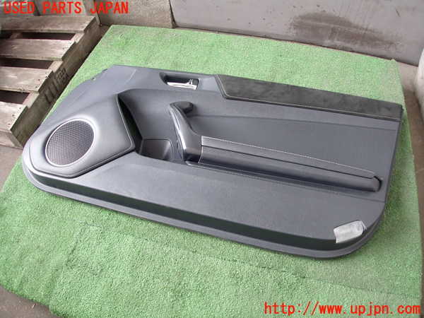 5UPJ-28031234]８６(BRZ)(ZN6)右ドア内張り 中古_m0002.jpg