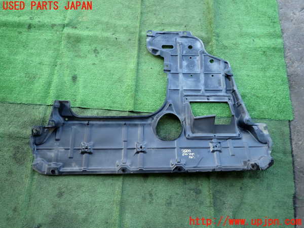 2UPJ-28042170]ハリアー(ZSU60W)エンジンアンダーカバー 中古_m0001.jpg