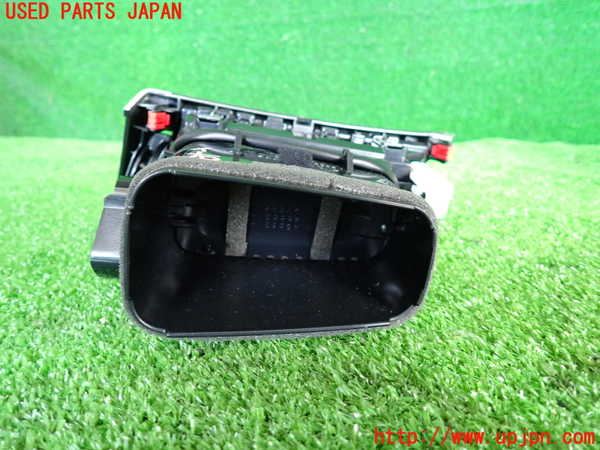 2UPJ-28047526]ハリアー(ZSU60W)エアコン吹き出し口1 (右) 中古_m0003.jpg